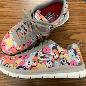 Skechers “Waggy” relaxed fit sneakers